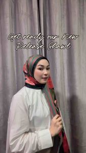 Satin Silk Shawl Premium by Pinscarf
