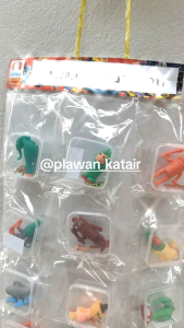 💢12ชิ้น💢 พร้อมแผงแขวนได้ พ ว ง กุญแจ B R A I N R O T คละแบบ ในแผง ตามภาพ