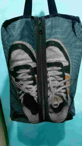 Tas Sepatu Jala Fleksibel Polos Multiguna Travel