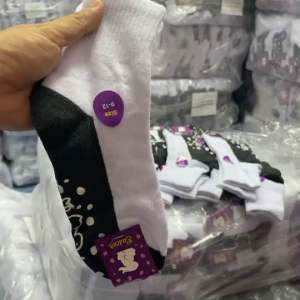 ถุงเท้านักเรียนมีกันลื่นตรากระต่ายม่วง 12คู่ ผ้าดีใส่สบายสินค้าโรงงานไทย