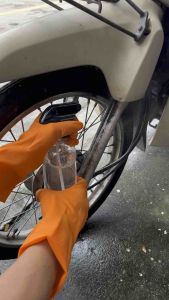 น้ำยาล้างคราบ น้ำยาขจัดคราบ ล้างน้ำมันเครื่อง ล้างจาระบี น้ำยาอเนกประสงค์ บรรจุ1ลิตร