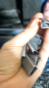 กิ๊บเหล็ก แบบหนาม