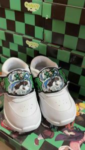 CHAPPY รองเท้าผ้าใบนักเรียน รองเท้าพละ เด็กผู้ชาย รุ่นดาบพิฆาตอสูร Demon Slayer มีไฟกะพริบ รหัส CD22