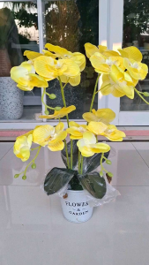 Rangkaian bunga anggrek artificial 4 tangkai dengan pot kaleng shabby