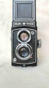 กล้องฟิล์ม Pearl River TLR 120 film camera 75mm F3.5 lens  6x6 Camera งานสวยสะสม