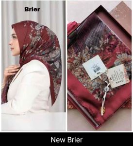 Hijab Segiempat Buttonscraves SOUL Series with Logo B Pouch - Jilbab Buttonscraves