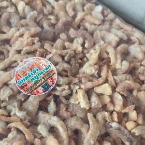 แคบหมูไร้มัน 1กิโลกรัม เศษแคบหมู กรอบ อร่อย ทำสดใหม่ทุกวัน ไม่เหม็น ไม่หืน