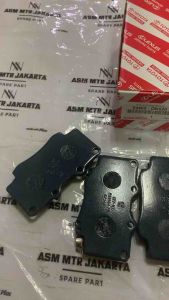 KAMPAS REM BRAKEPAD DEPAN TOYOTA FRTUNER HILUX VIGO 2004-2012 ORIGINAL 1set