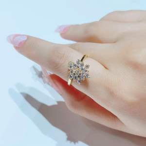 Advanced Temperament Rotating Snowflake Crystal Ring Adjustable Size Opening Ring