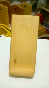 Holder HP Kayu Jatibelanda: Desain Unik & Tahan Lama