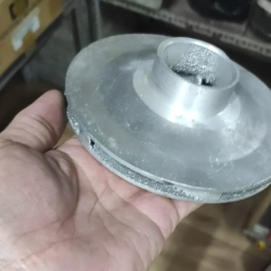 Cánh bơm nước VN ( nhôm ) đk145 cổ hút 49 trục ren 11 -công suất tương đương 15 HP