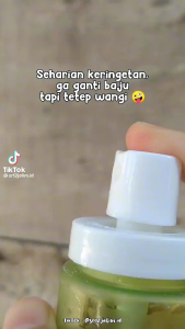 DEODORANT SPRAY SR12: Solusi Mengontrol Minyak Berlebih & Bau Badan