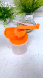 Blender Manual Alat Penggiling Kacang atau Buah Manual Putar