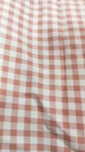 vải cotton sọc caro màu hồng dâu mềm mát _( khổ 1m5) may đầm váy áo