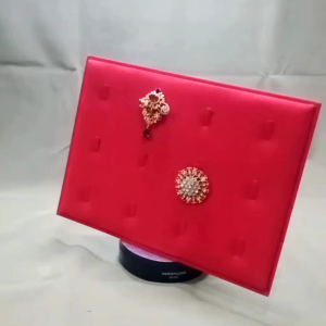 Display Bros dan Pin Lipat Tempat Bros dan Pin Lipat Tempat Penyimpanan Perhiasan Untuk Bros dan Pin Model Lipat