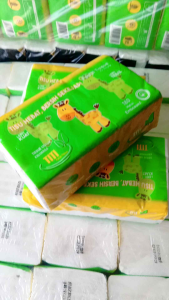 Promo 10 Pak Tisu Titi 180 Helai Tisu Wajah\\n\\n Apa Itu Tisu Wajah Praktis?\\n\\nTisu wajah praktis adalah produk kecantikan yang dirancang khusus untuk membersihkan dan merawat kulit wajah Anda. Dengan tekstur lembut dan bahan-bahan berkualitas tinggi, tisu wajah praktis menjadi pilihan yang tepat bagi Anda yang ingin menjaga kebersihan dan kesehatan kulit wajah secara efektif dan mudah.\\n\\n Kelebihan Menggunakan Tisu Wajah Praktis\\n\\nAda beberapa kelebihan yang bisa Anda dapatkan ketika menggunakan tisu wajah praktis, seperti:\\n\\n- **Mudah digunakan:** Tidak perlu repot-repot mencuci muka dengan sabun atau pembersih wajah, cukup gunakan tisu wajah praktis untuk membersihkan kulit wajah Anda.\\n- **Praktis:** Cocok digunakan saat bepergian atau dalam situasi darurat, sehingga Anda tetap bisa menjaga kebersihan kulit wajah Anda.\\n- **Berkualitas tinggi:** Terbuat dari bahan-bahan berkualitas tinggi yang aman untuk kulit wajah Anda.\\n- **Ramah lingkungan:** Dibuat dengan teknologi ramah lingkungan, sehingga tidak memberikan dampak negatif terhadap lingkungan.\\n\\n Manfaat Tisu Wajah Praktis untuk Perawatan Wajah\\n\\nSelain mudah digunakan dan praktis, tisu wajah praktis juga memiliki berbagai manfaat untuk perawatan wajah Anda, antara lain:\\n\\n- **Membersihkan kulit wajah:** Tisu wajah praktis dapat membantu membersihkan kotoran, minyak, dan sisa make-up pada kulit wajah Anda.\\n- **Membantu mengontrol minyak:** Tisu wajah praktis dapat membantu mengontrol produksi minyak pada kulit wajah Anda, sehingga kulit wajah Anda tetap terlihat segar dan bersih.\\n- **Mencegah jerawat:** Dengan membersihkan kulit wajah secara rutin menggunakan tisu wajah praktis, Anda dapat mencegah timbulnya jerawat pada kulit wajah Anda.\\n\\n Cara Menggunakan Tisu Wajah untuk Perawatan\\n\\nBerikut adalah langkah-langkah penggunaan tisu wajah praktis untuk perawatan wajah Anda:\\n\\n1. Pastikan tangan Anda sudah bersih sebelum menggunakan tisu wajah praktis.\\n2. Ambil satu lembar tisu wajah praktis dan sapukan ke seluruh area wajah Anda, mulai dari dahi, pipi, hidung, hingga dagu.\\n3. Jika ada sisa make-up atau minyak yang sulit dihilangkan, Anda bisa membiarkan tisu wajah praktis berada di area tersebut selama beberapa detik sebelum menghapusnya.\\n4. Ulangi proses ini sampai seluruh area wajah Anda sudah bersih.\\n\\n Tips dan Trik Menggunakan Tisu Wajah\\n\\nBerikut adalah beberapa tips dan trik yang bisa Anda lakukan ketika menggunakan tisu wajah praktis:\\n\\n- Gunakan tisu wajah praktis setiap kali Anda merasa kulit wajah Anda kotor atau berminyak.\\n- Jangan gunakan tisu wajah praktis secara berlebihan, karena dapat menghilangkan minyak alami pada kulit wajah Anda.\\n- Jika Anda memiliki kulit sensitif, pilihlah tisu wajah praktis yang aman untuk kulit sensitif.\\n\\n Promo Spesial 10 Pak Tisu Titi 180 Helai\\n\\nKini, Anda bisa mendapatkan promo spesial 10 pak tisu titi 180 helai dengan harga yang sangat terjangkau! Dengan membeli promo ini, Anda akan mendapatkan:\\n\\n- 10 pak tisu titi 180 helai.\\n- Harga yang lebih terjangkau dibandingkan dengan harga biasa.\\n- Kualitas tisu wajah praktis yang terbaik.\\n\\n Informasi Detail Tentang Promo\\n\\nBerikut adalah informasi detail tentang promo spesial 10 pak tisu titi 180 helai:\\n\\n- Harga promo: Rp. 150.000,-\\n- Jumlah produk: 10 pak tisu titi 180 helai\\n- Harga normal: Rp. 200.000,-\\n- Diskon: 25%\\n\\n Manfaat Belanja Promo 10 Pak Tisu Titi 180 Helai\\n\\nDengan membeli promo spesial 10 pak tisu titi 180 helai, Anda akan mendapatkan berbagai manfaat, seperti:\\n\\n- Mendapatkan harga yang lebih terjangkau dibandingkan dengan harga biasa.\\n- Mendapatkan kualitas tisu wajah praktis yang terbaik.\\n- Mendapatkan 10 pak tisu titi 180 helai dalam satu pembelian.\\n\\nJadi, tunggu apa lagi? Segera dapatkan promo spesial 10 pak tisu titi 180 helai dan jadikan kulit wajah Anda selalu bersih, segar, dan sehat!\"