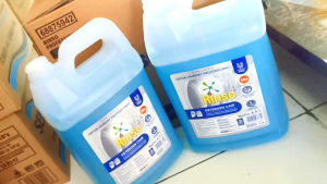 Rinso Matic Profesional Detergen Laundry Cair 45L Jerigen
