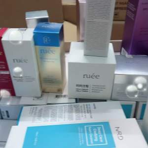 Dưỡng trắngphục hồiđánh bay nám với bộ sản phẩm RUEE nhập khẩu chính hãng Hàn Quốc