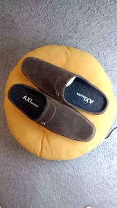 Sepatu Slop pria casual