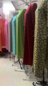 Áo dài Gấm suông không cổ mới strend xu hướng 2024