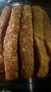 หมูกรอบสูตรพริกไทยดำ พร้อมทอด ขนาดน้ำหนัก 220 กรัม รสชาติเผ็ดร้อน อร่อย ต้องลอง (โปรราคาพิเศษ Early Bird )