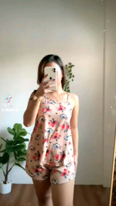 Daily Fashion: Semi XL Fashion Dress & Spaghetti Strap Fit