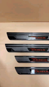 Sillplate Hitam untuk Innova Zenix 2023-2025