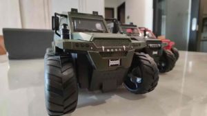 Realistic 8x8 Police Car design derailed body and wheelchairs. No Pull-Back