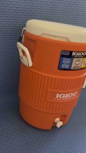 Igloo Water Jugs 5 and 10 gallons