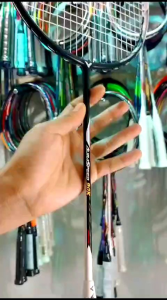 Raket Badminton Auraspeed 90K: Raket Berkualitas Tinggi untuk Pemain Profesional