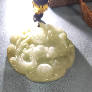 Jade dragon and Phoenix Pendant (With Certificate)