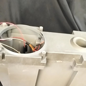 BOX SAJA UNTUK SUBWOOFER 4 INCHI HARGA 1 BIJI