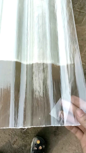 (Khổ tôn rộng 1.05mx dài 1m x 4dem ) tấm tôn nhựa sóng lấy ánh sáng mờ che mái nhà hiên che nắng mưa....