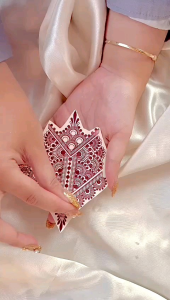 Henna Instant Warna Maroon/Merah 1PCS Untuk Kanan Kiri Pree Gliter Free Manik