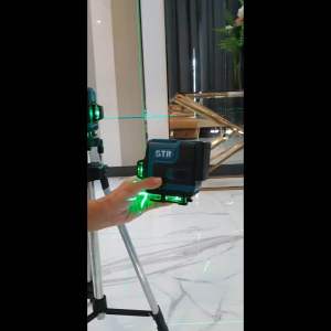 STR เครื่องวัดระดับเลเซอร์ เลเซอร์ 3 แกน 12 เส้น แสงสีเขียว เหมาะกับพี่ช่างทุกประเภท