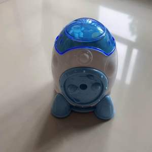 Rautan Pensil Putar Roket Transparan 877 Space