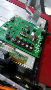 Desain Motherboard Untuk Gaming: Mainboard MB SHARP LC24D50M