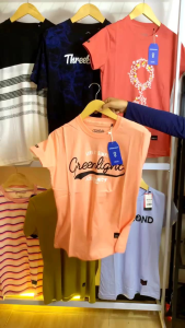 Kaos Cewek Greenlight Tshirt Distro Bandung Free Stiker Baju Wanita 0109 Oblong Murah Keren