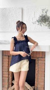 เสื้อสายเดี่ยวระบายหน้าสั้นหลังยาวลายตารางสีน้ำเงินเข้ม Cereal Top