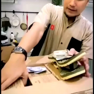 Sandal Jepit Triglav: Pilihan Terbaik untuk Aktivitas Outdoor Dewasa