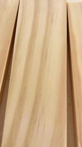 กว้า.5cm.หนา1.2cm.ยาว30cm.เลือกจำนวนที่ตัวเลือก ไม้สนนอก ไม้สนนอกราคาถูก ไม้สนใหม่มือ1 รีดเรียบ 4ด้าน ไม่มีรอยตะปู อบแห้ง อบยากันแมลง พร้อมใช้