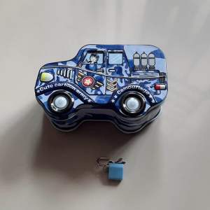 Celengan Mobil Jeep Bergembok DME 034