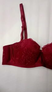 EMBER UNDERWIRE CONVERTIBLE LACE BRA