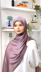 Naura Shimmer Luxury Silk Tiebymin