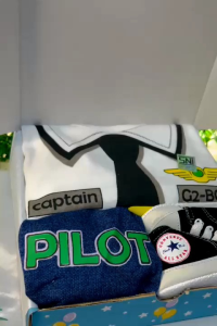 KADO ANAK BAYI SETELAN PILOT LUCU