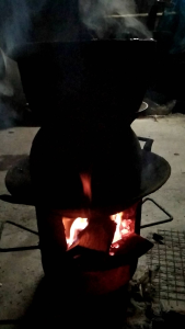 เตาเหล็ก เตาถ่าน เตาอั้งโล่ เตาประหยัดฟืน ประหยัดถ่าน ไฟแรง พร้อมด้านใช้งาน สร้างความร้อนชั่วคราว