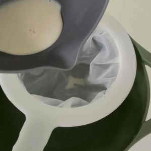 กระชอนไนลอน (1 ชิ้น) พลาสติก PP หนาสีขาว ตาข่ายกรองละเอียด เส้นผ่านศ.ก. 14 ซม ใช้กรองกะทิ นมถั่วเหลือง น้ำผลไม้ น้ำมัน ชา กาแฟ