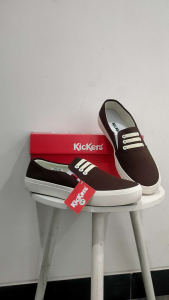 Sepatu Tanpa Tali KCR.09 Dark Brown Sol Tebal Simpel