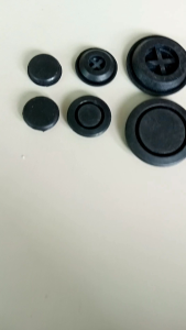 Karet Tutup Lubang Lantai Body Mobil Universal Ori Harga 1 PC