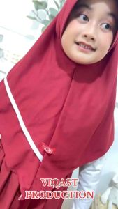 Hijab Anak Sekolah Ainun 6-10 Tahun & Kaos Pe Premium
